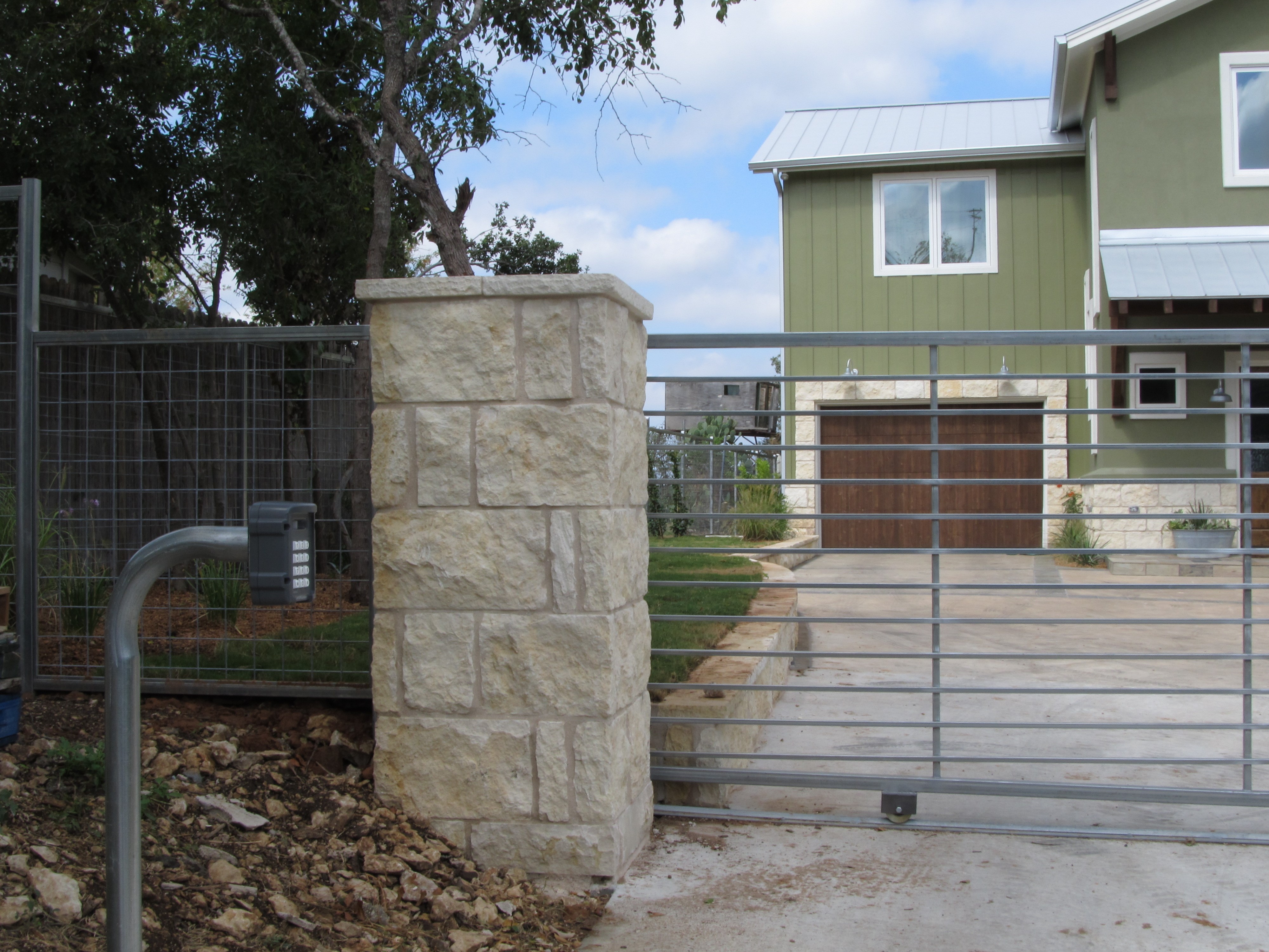 Austin Automatic Driveway Gate Installation for Residential
