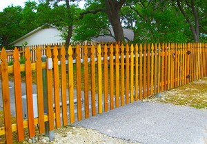 Custom Picket Fence Contractors Austin TX